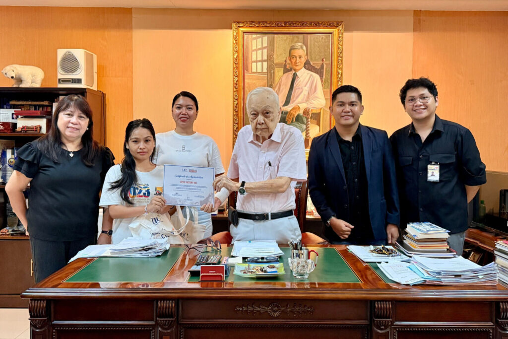 フィリピン地震被災地支援のため現地大学へ寄付。奨学生を通じた国際協力